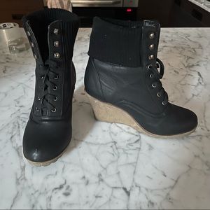 NEW Wedge Boots